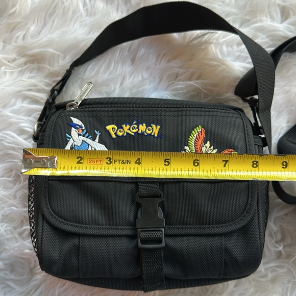 Pokemon Vintage Gameboy Game Carrying Case
Nintendo Authentic W/ Crossbody Strap - Picture 14 of 14